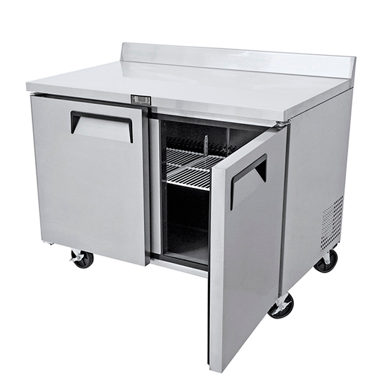 Mesa de trabajo con base congelada